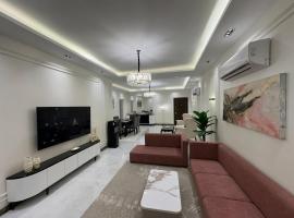 Super Luxury Private Complex Apt In New Cairo, hotel u gradu 'New cairo'