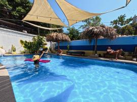 La Posada - Hostel, Hotel in Playa Santa Teresa