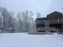 CHALET WOODS GUSAR, hotel en Qusar