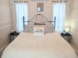 Field and Fern Cottages, hotel i Tatamagouche