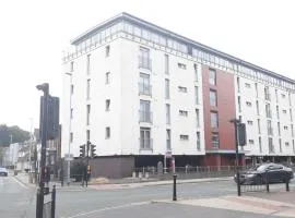 Elegant three bedroom flat