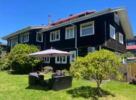 Casa Ellies Hotel Boutique, hotel di Puerto Varas