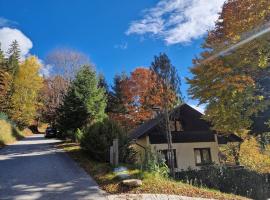 Cozy house in a panoramic location, hotel di Neuwald