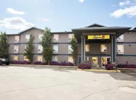 Super 8 by Wyndham Whitecourt