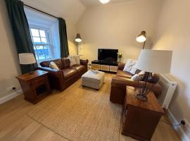 Roods Apartment, hotell i Angus