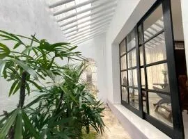 The Colombo House