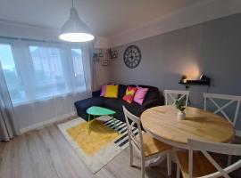 Funky Cow-Stylish flat near Glasgow Airport, hotel di Paisley