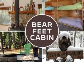 Cozy Cabin - Hot Tub, Fire Pit, & Pets