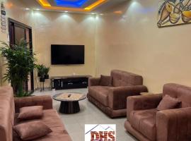 DHS Home, hotel en Pikine