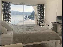 Hotel Marina Palace Tequesquitengo、テケスキテンゴのホテル