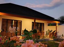 Jungle Family Homestay and resto, Hotel in Jereweh