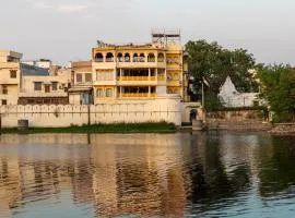 Young Monk Hostel Udaipur - Jaydurg Haveli
