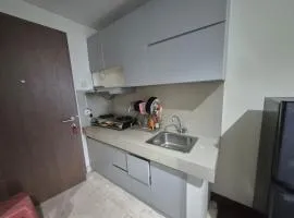 Studio Apartment Puri Orchard