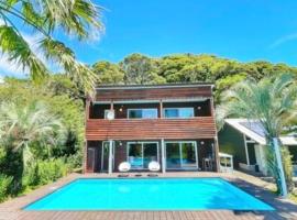 プールサイドヴィラ館山, hotel em Tateyama