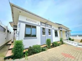 Gibson motel mbarara