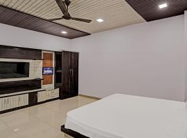 Hotel O Love Garden, hotel i Panchli