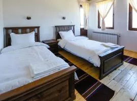 КАЛПАЦИТЕ - Kalpacite Guest Houses