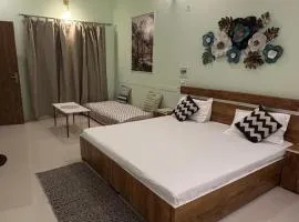 Peepal in Aranyaa Cottage