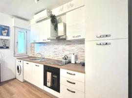 Wind surf love, готель у місті Маріна-Джулія