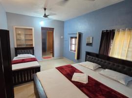 Ayodhya Home stay, Hotel in Māvalli