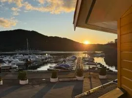 Askvik Marina Lägenhet i småbåtshamn med havsutsikt
