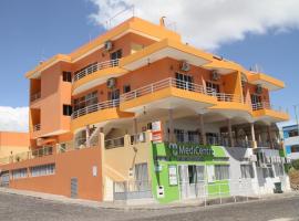 Restaurante Residencial Nova Cidade, Hotel in Porto Novo