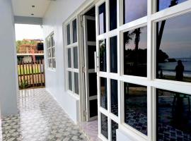 Beachfront Surf'apartment, ξενοδοχείο σε Maydolong