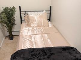 Luxury Comfort JFK, hotel em South Ozone Park