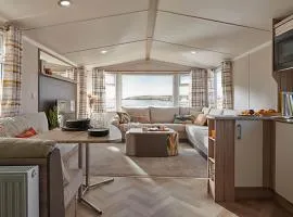 Heather View Essential Clover Caravan Pet 3