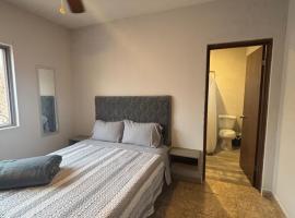 Habitacion Cedro, Hotel in Saltillo