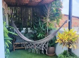 1 COCO BAMBÚ PIPA apto 1, a 200 m da praia e a 100 m do centro da cidade