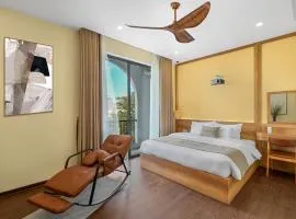 Lucas Boutique Home Hue