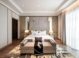 Hotel Fairmount Plaza Suites Near Airport IGI