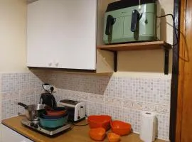 self contained 2 bedroomed garden flat