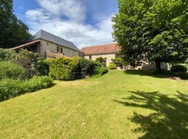 Domaine Voilà, Hotel in Génis