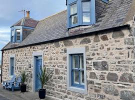 Sea Crest - Wake up to the Waves!, отель в городе Каллен