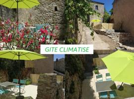 Gîte Tour du Rocher, Hotel in Luzech