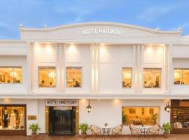 Hotel Harmony, hotel em Khajurāho