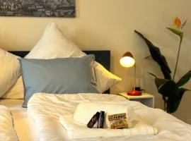 DUTTI'S HOME - Wohlfühl-Studio, Küche, Stellplatz, Self-Check-In, Garten