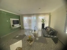 2 Bdrm, 1 Bath, Wifi, Near River and Beach,4L