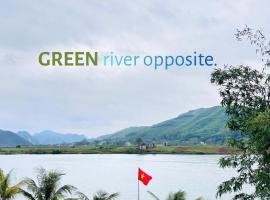 Bamboo Riverside Home, hótel í Bố Trạch