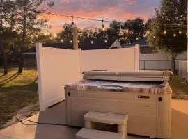 Summer Spot! Luxury Retreat Grill Beach & Town