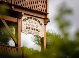 Tęczowe Wzgórze, מלון בשצ'בניצה