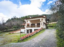 Michel Studios, Hotel in Kalavryta