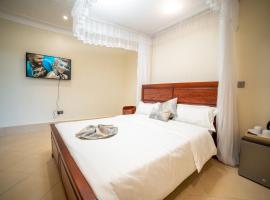 Serenity Sports Oasis, hotel a Wakiso