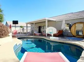 Peoria and Surprise Spring Training Getaway Heated and Private Sauna, Pool, Fitness gym equip, Kitchen Stacked to the Max