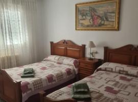 Dos Hermanas, Hotel in Sahagún