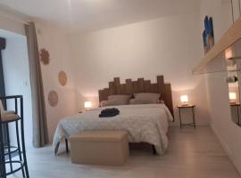 Cosy d'Yffiniac, hotel i Yffiniac