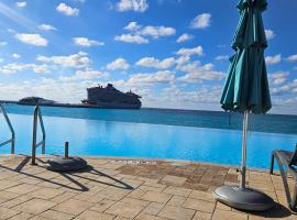 2 bed 2 bath bimini bay condo steps from beach pool clubhouse, viešbutis mieste North Bimini