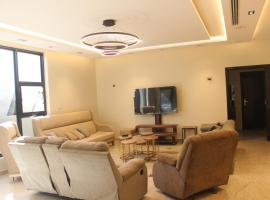 فيلا راقية وسط المدينة, villa en Az Zulfi